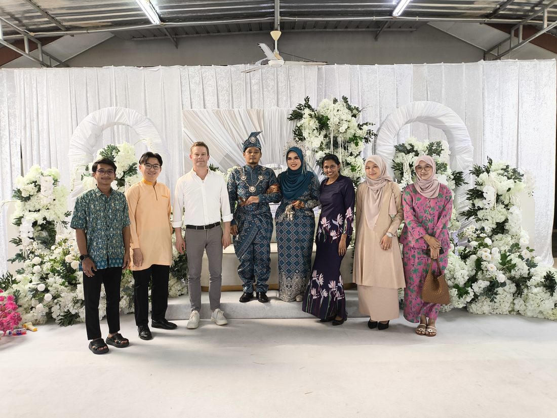 apoQlar on site in Malaysia